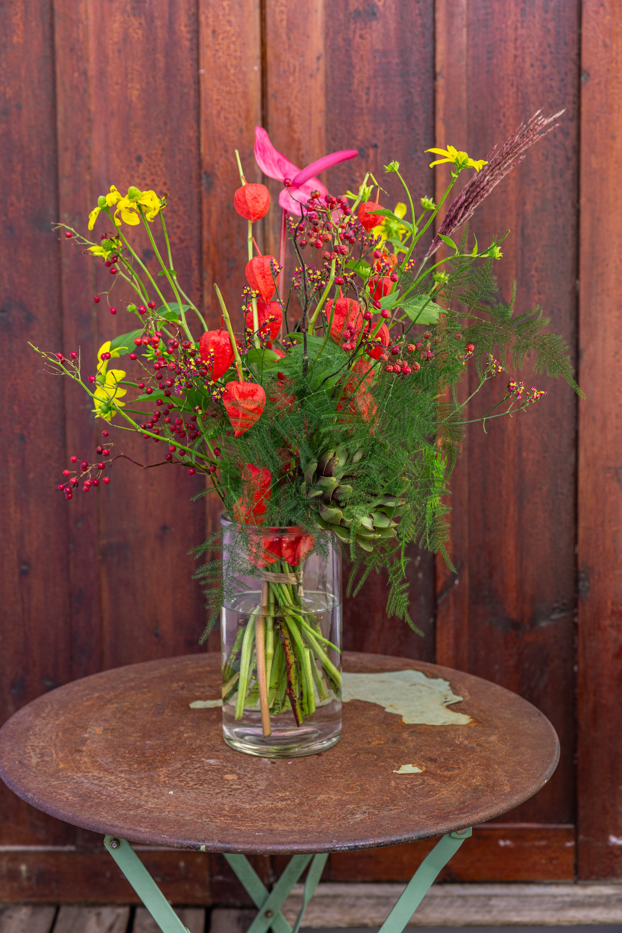 Tall bouquet: red